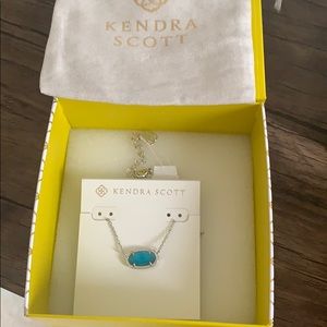 Kendra Scott pendant necklace